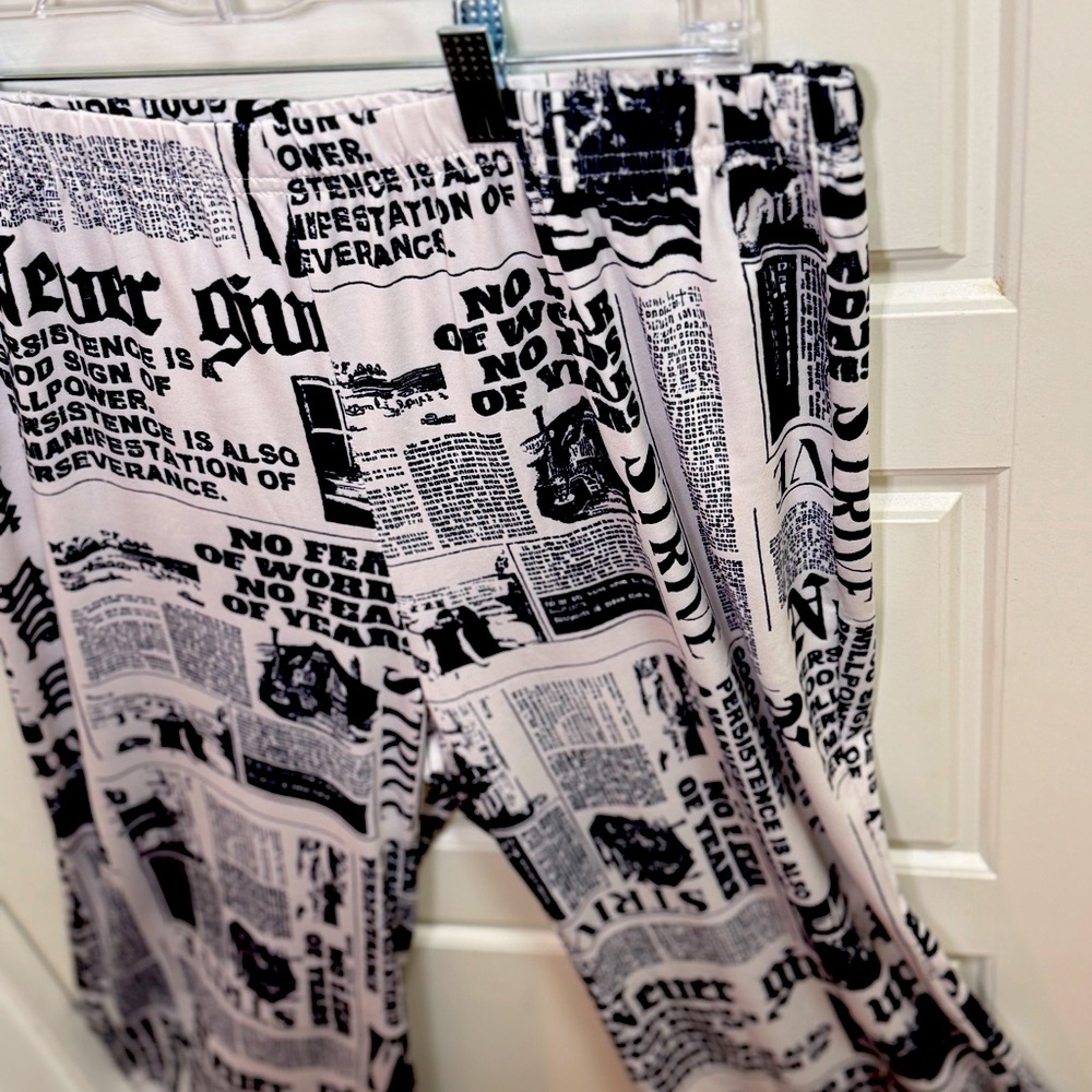 Plus Size • Women’s Pants • SIZE: 3X • High Waist • Flare • NEWSPAPER PRINT •NWT